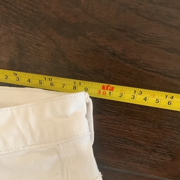 Fashion Nova Distressed White Jeans sz 7. - Picture 13 of 13